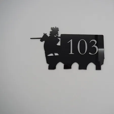 Don Suero De Quinones Hotel 2*