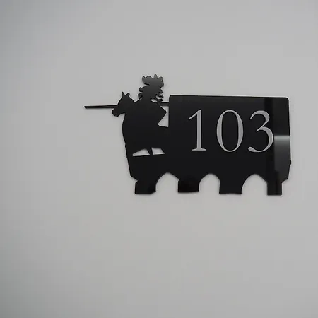 Don Suero De Quinones 2*