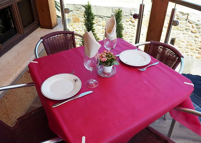 Ξενοδοχείο Don Suero De Quinones 2*