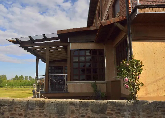 Don Suero De Quinones Ξενοδοχείο