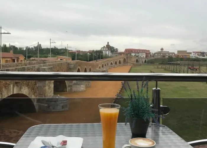 Otel Don Suero De Quinones
