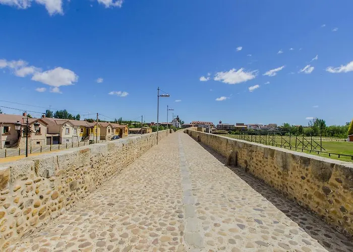 Otel Don Suero De Quinones Hospital de Órbigo